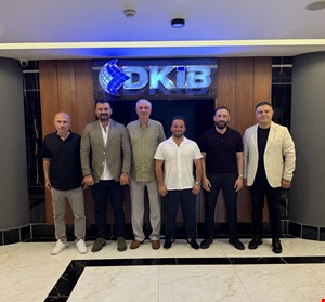 TRABZON'UN ÖNEMLİ İŞ İNSANLARINDAN NECATİ KAZAZ, ADEM CEBECİ, YÜCEL CUMUR VE ONUR ATASEVER BİRLİĞİMİZİ ZİYARET ETTİ